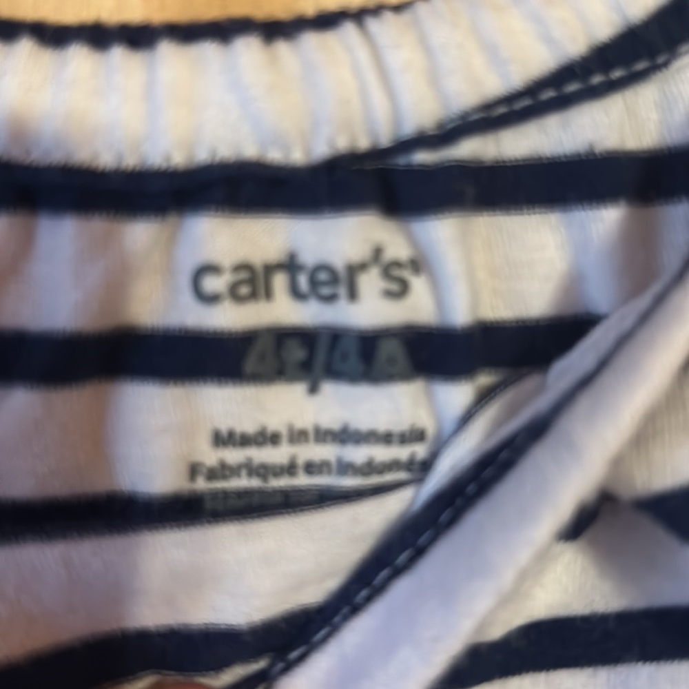 Carter’s Top - Picture 2 of 4